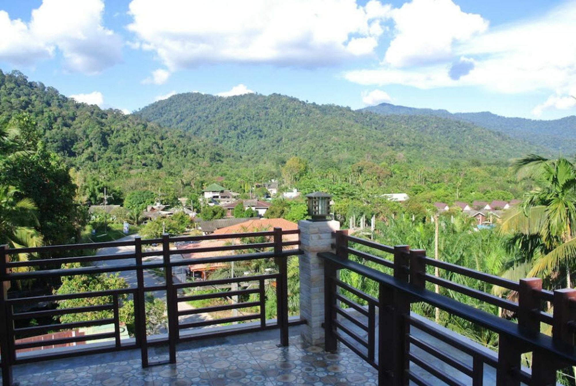 Khao Sok Nature Place - Sha Certified Khao Sok National Park Exterior photo